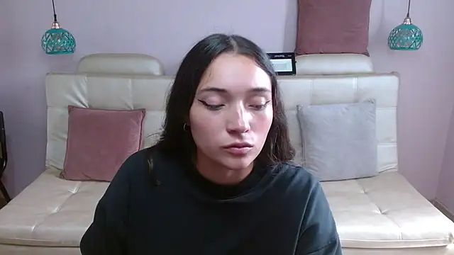 Snapshot of Marianne_Cam chatting on May 4, 3:41 pm Marianne Cam online show from May 4, 3:41 pm
