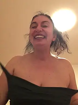 Lizzaa80 online show from April 30, 8:57 pm