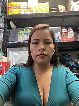MIA ROSSEEE online show from June 9, 8:42 pm