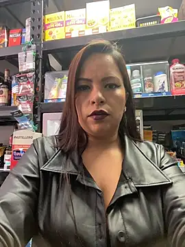 MIA ROSSEEE online show from June 15, 3:36 pm