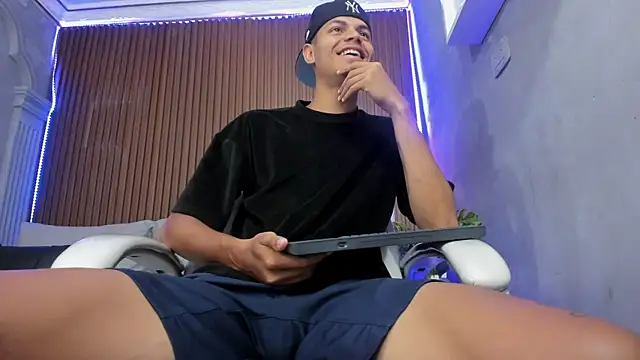 Omen20  online show from April 10, 11:26 am