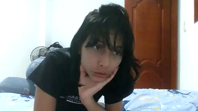 Snapshot of xoxo_anny chatting on May 4, 4:52 am xoxo anny online show from May 4, 4:52 am