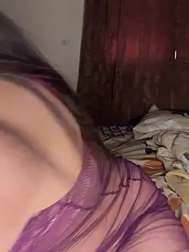 Lillylolo online show from June 1, 11:56 am