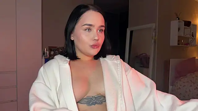 lola raze online show from June 27, 9:20 pm