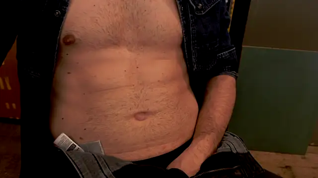 Blackandblue2000 online show from April 27, 9:18 am