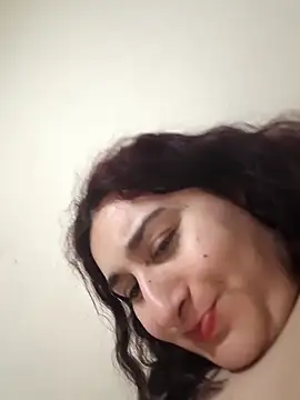 atesli zumra online show from April 12, 9:42 pm