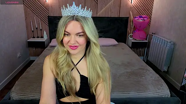 Snapshot of Jennifer_Perezz chatting on May 29, 5:00 pm Jennifer Perezz online show from May 29, 5:00 pm