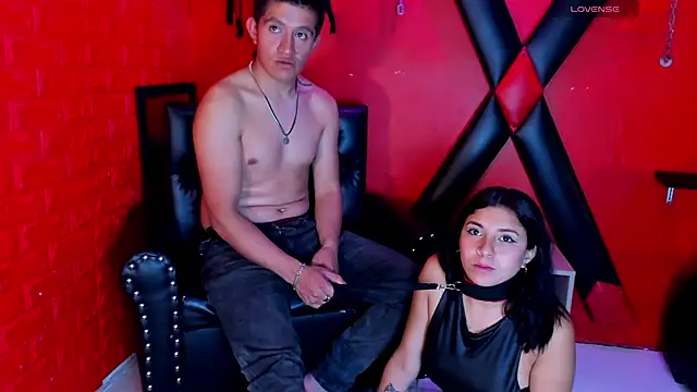 Snapshot of Kris_Sammy chatting on April 16, 12:17 pm Kris Sammy online show from April 16, 12:17 pm