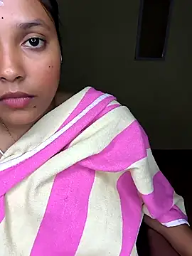 Snapshot of Tamilmoon006 chatting on May 19, 3:40 pm Tamilmoon006 online show from May 19, 3:40 pm