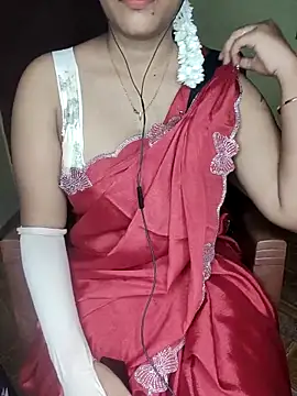 Snapshot of Tamilmoon006 chatting on May 28, 2:47 pm Tamilmoon006 online show from May 28, 2:47 pm