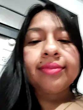 Snapshot of alisonnturbay chatting on June 13, 2:31 am alisonnturbay online show from June 13, 2:31 am