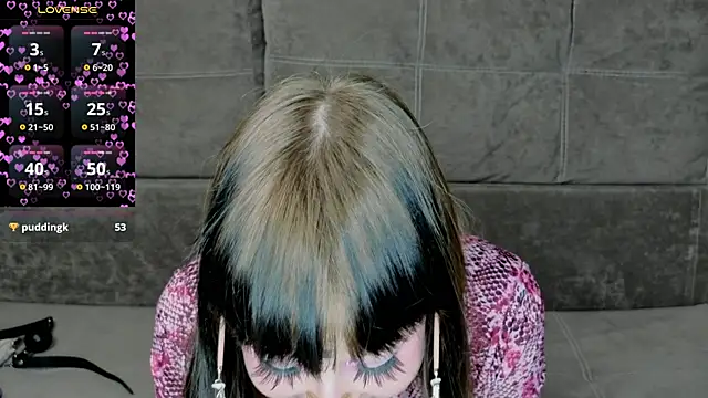 Snapshot of Richerrity chatting on April 14, 4:24 pm Richerrity online show from April 14, 4:24 pm