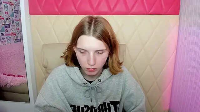 xSophieexx online show from April 21, 2:15 am