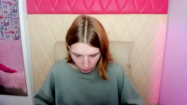 xSophieexx online show from April 22, 2:03 am