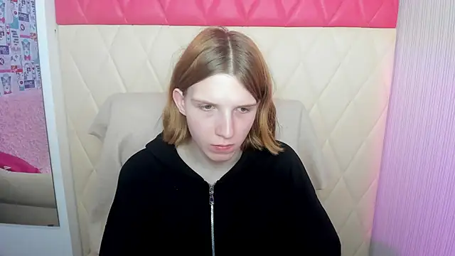 xSophieexx online show from April 26, 7:39 am