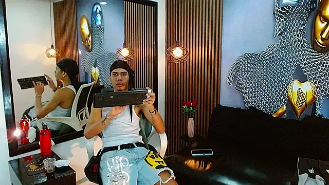 Skinny cute Alyer online show from June 25, 2:22 am