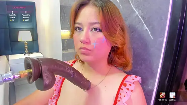 Snapshot of iza_grey chatting on May 6, 11:48 am iza grey online show from May 6, 11:48 am
