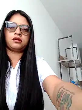 Snapshot of SOFI__10 chatting on April 17, 12:52 pm SOFI 10 online show from April 17, 12:52 pm