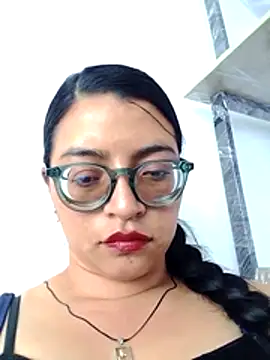 Snapshot of SOFI__10 chatting on April 19, 6:10 pm SOFI 10 online show from April 19, 6:10 pm