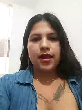 Snapshot of catalella_segura chatting on April 15, 7:58 pm catalella segura online show from April 15, 7:58 pm