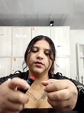 Snapshot of catalella_segura chatting on June 20, 3:04 pm catalella segura online show from June 20, 3:04 pm