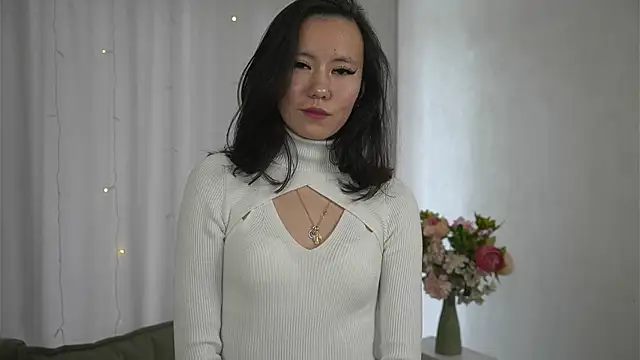 RemaTilly online show from April 15, 9:05 am