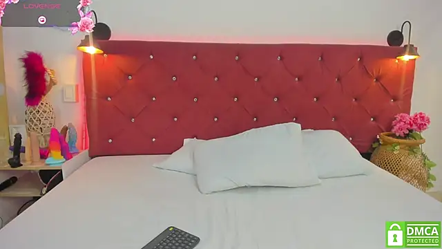 Brenda Kiss  online show from May 13, 7:33 pm