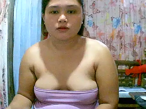 Snapshot of asian_faith1 chatting on May 26, 10:33 am asian faith1 online show from May 26, 10:33 am