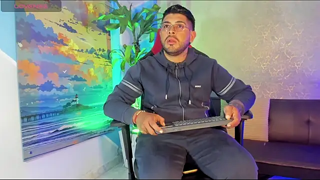 Im Axiel online show from April 15, 12:17 am