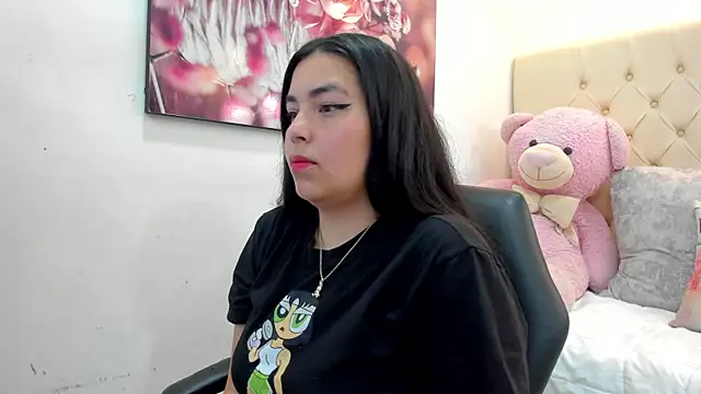 luna bloomm  online show from April 14, 4:07 am