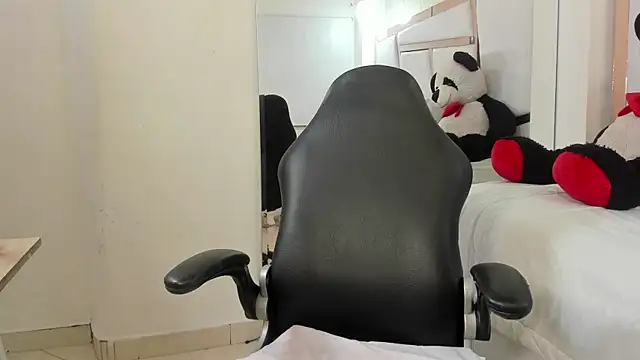 Snapshot of vanel_lope chatting on May 15, 11:45 pm vanel lope online show from May 15, 11:45 pm