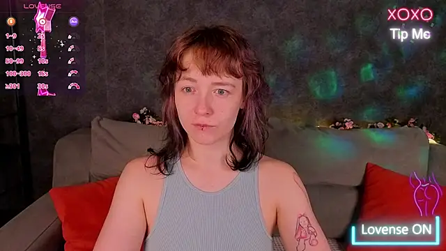 Ricki Bloom online show from May 22, 1:13 am