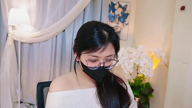 Snapshot of Chan_Chann chatting on May 4, 2:18 am Chan Chann online show from May 4, 2:18 am