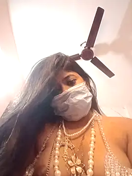 dearmona00 online show from July 21, 4:09 pm