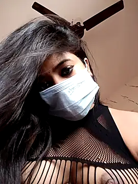 dearmona00 online show from August 9, 3:23 am