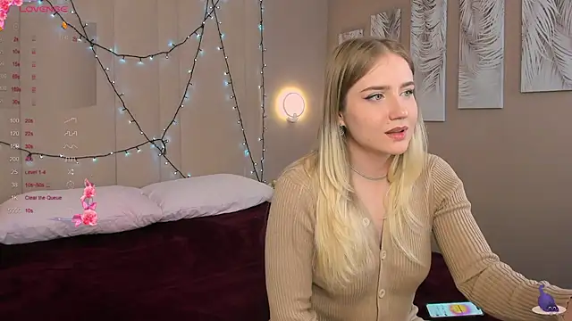 Snapshot of Liacandy_ chatting on April 11, 11:14 am Liacandy online show from April 11, 11:14 am