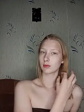 Snapshot of Tanya_Savel chatting on May 18, 1:02 am Tanya Savel online show from May 18, 1:02 am