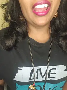 ur love kannada1 online show from July 13, 8:00 pm