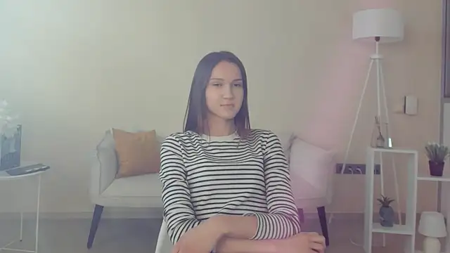 MellieLaliberte online show from April 15, 1:51 pm