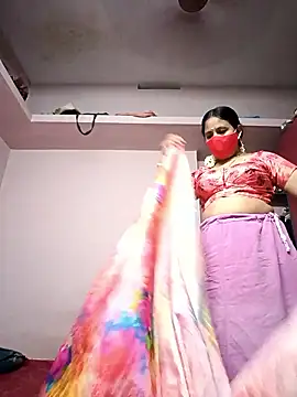 Snapshot of Tamilaunty35 chatting on May 23, 6:23 pm Tamilaunty35 online show from May 23, 6:23 pm