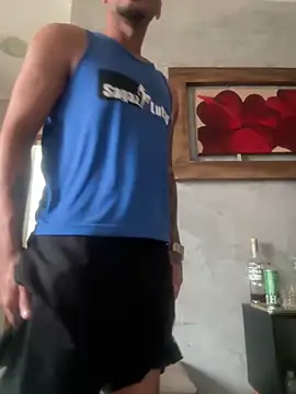 Hotberryofc online show from April 12, 2:22 pm