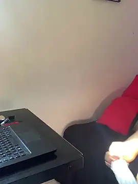 Snapshot of megan_purpura chatting on April 29, 2:10 pm megan purpura online show from April 29, 2:10 pm
