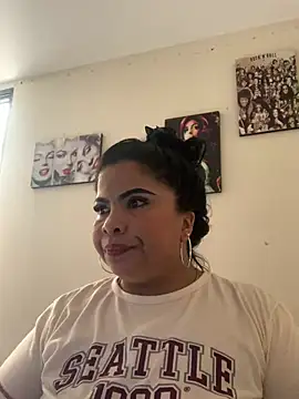Snapshot of megan_purpura chatting on April 30, 2:12 pm megan purpura online show from April 30, 2:12 pm