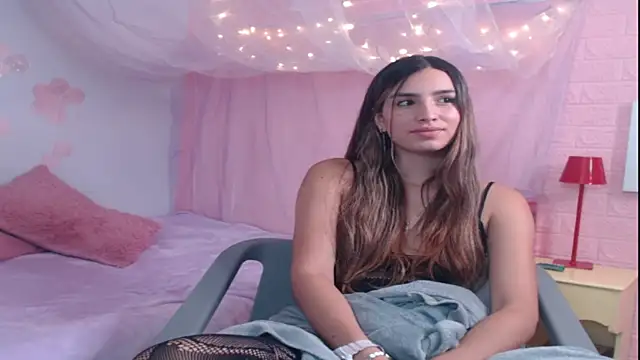 AmaraSaint online show from June 6, 11:31 pm