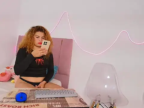 Michellblue online show from May 7, 5:02 am