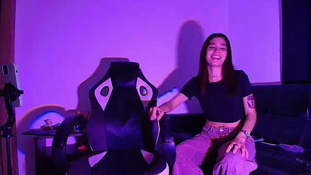 Afterhourscouple  online show from April 12, 11:54 pm