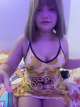 Snapshot of Karina_PrettyHot69 chatting on April 18, 10:21 pm Karina PrettyHot69 online show from April 18, 10:21 pm