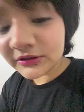 Snapshot of Karina_PrettyHot69 chatting on May 26, 5:14 am Karina PrettyHot69 online show from May 26, 5:14 am