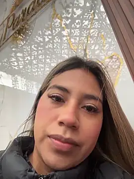 Kimmiebellarie online show from June 18, 12:31 pm