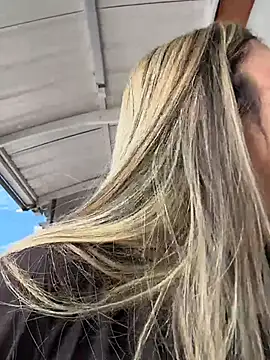 Kimmiebellarie online show from June 24, 2:05 pm